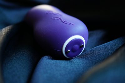 We-Vibe Touch Charging Port