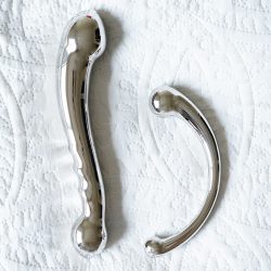An image of the njoy Eleven and Pure Wand