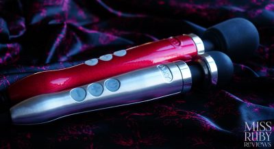 A picture of the Doxy Number 3 compared to the Doxy Die Cast