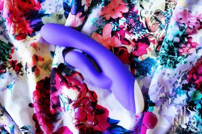 An image of the Blush Hop Trix Silicone Dual Stimulation Vibrator