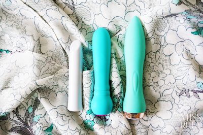 An image of the 60SXOhh vibrator, plus the We-Vibe Tango and the FemmeFunn Ultra Bullet