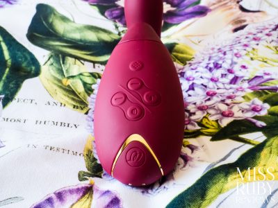 An image of the Womanizer Duo controls