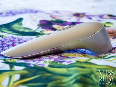 An image of the Satisfyer Luxury High Fashion