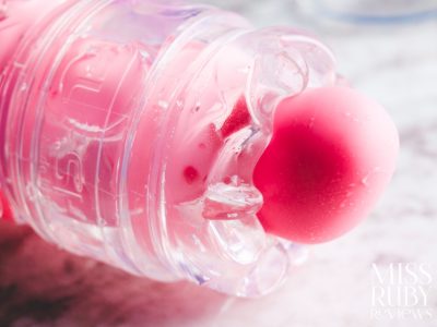 A dildo inserted into the Fleshlight Quickshot Vantage