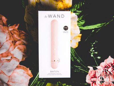 Le Wand Chrome Baton packaging