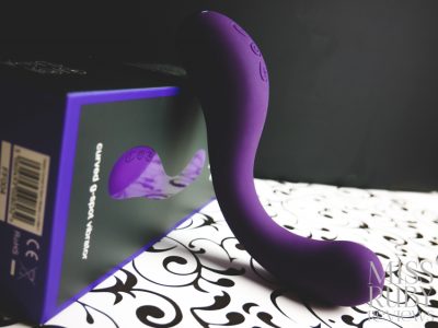 Lovehoney Desire Luxury Curved G-Spot Vibrator review by Miss Ruby Reviews