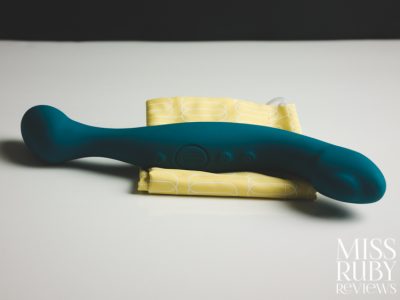 Lora DiCarlo Sway Warming Vibrator review by Miss Ruby Reviews