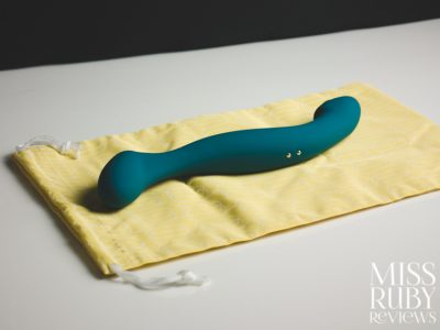Lora DiCarlo Sway Warming Vibrator review by Miss Ruby Reviews