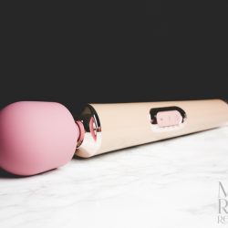 Madame Honey Wand Plus review by Miss Ruby Reviews