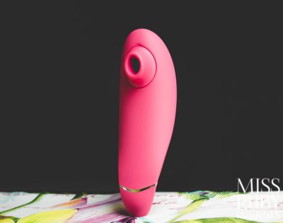 Womanizer Premium 2 review by Miss Ruby Reviews