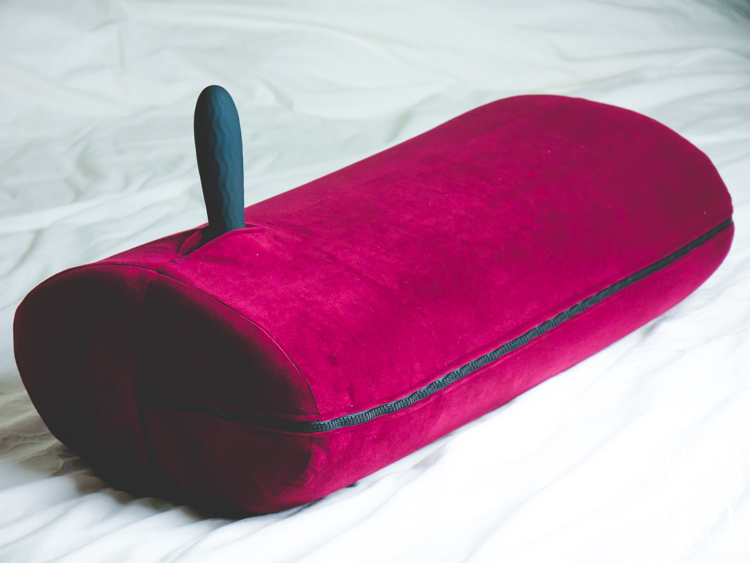 Review Liberator Wing Hands Free Sex Toy Mount Miss Ruby