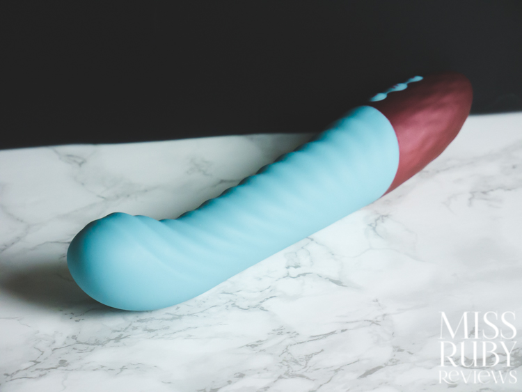 Femme Funn Lola G Liquid Silicone G-Spot Vibrator - 8 Vibration Modes -  Rechargeable - Waterproof