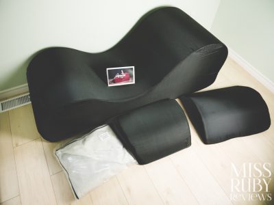 Liberator Esse Sex Lounger unboxing by Miss Ruby Reviews