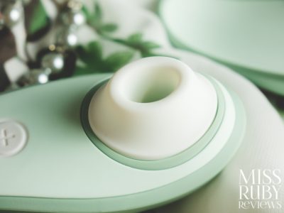 Womanizer Liberty 2 review by Miss Ruby Reviews